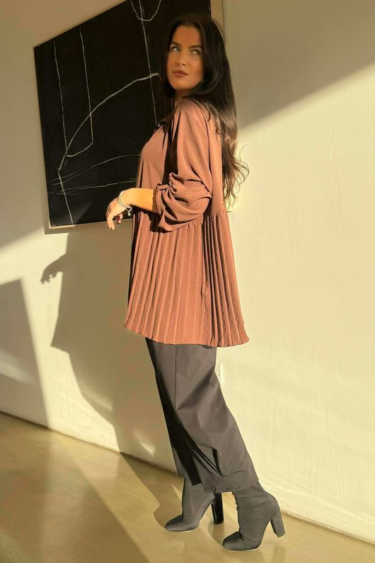 Suki Pleat Smock Blouse Chocolate /6=